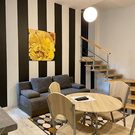 Modern-Style Flat 2 Apartment Riga Bagian luar foto