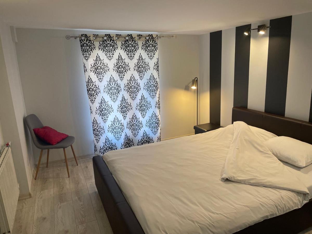 Modern-Style Flat 2 Apartment Riga Bagian luar foto