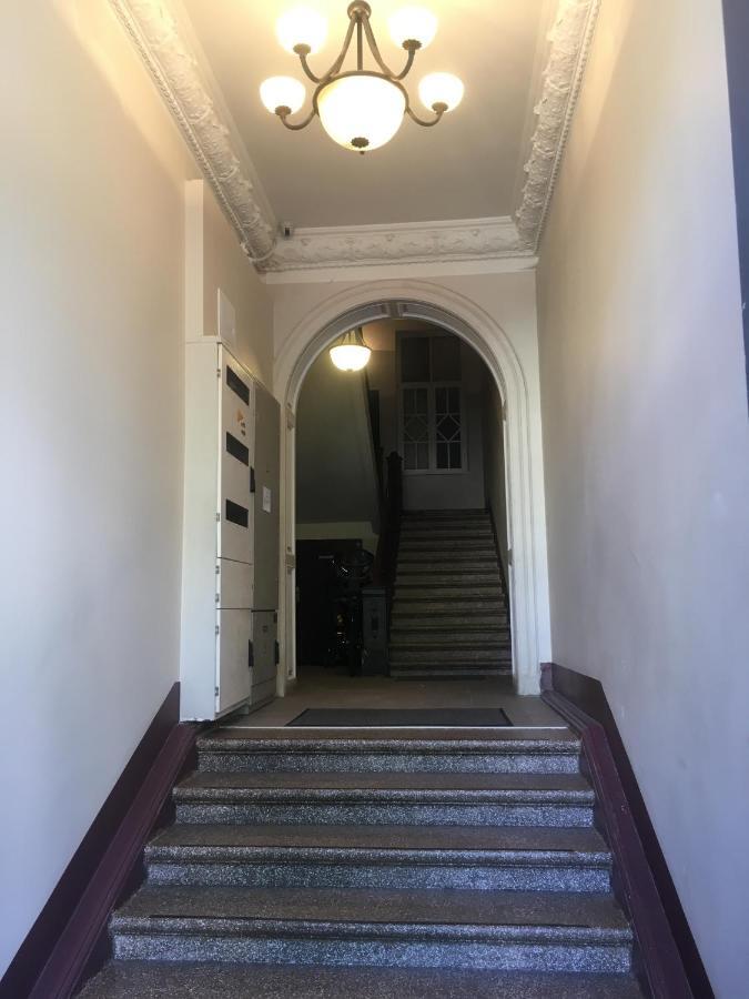 Modern-Style Flat 2 Apartment Riga Bagian luar foto