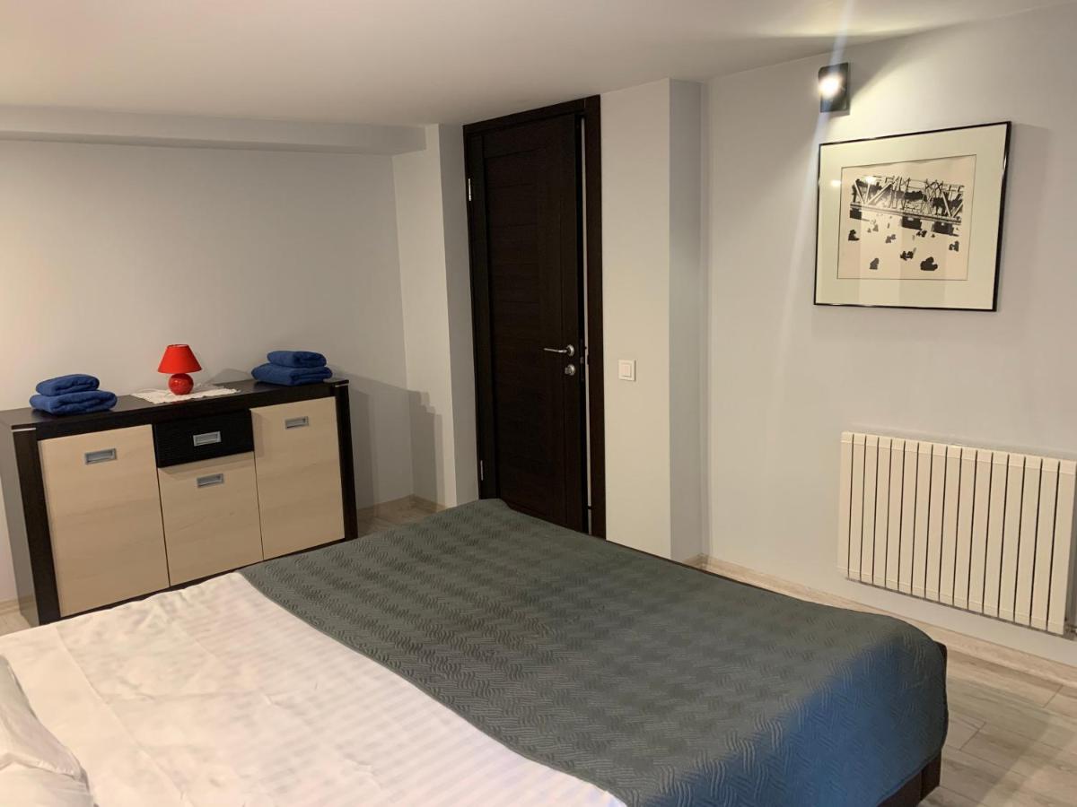 Modern-Style Flat 2 Apartment Riga Bagian luar foto