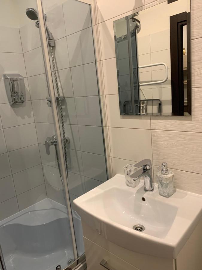 Modern-Style Flat 2 Apartment Riga Bagian luar foto